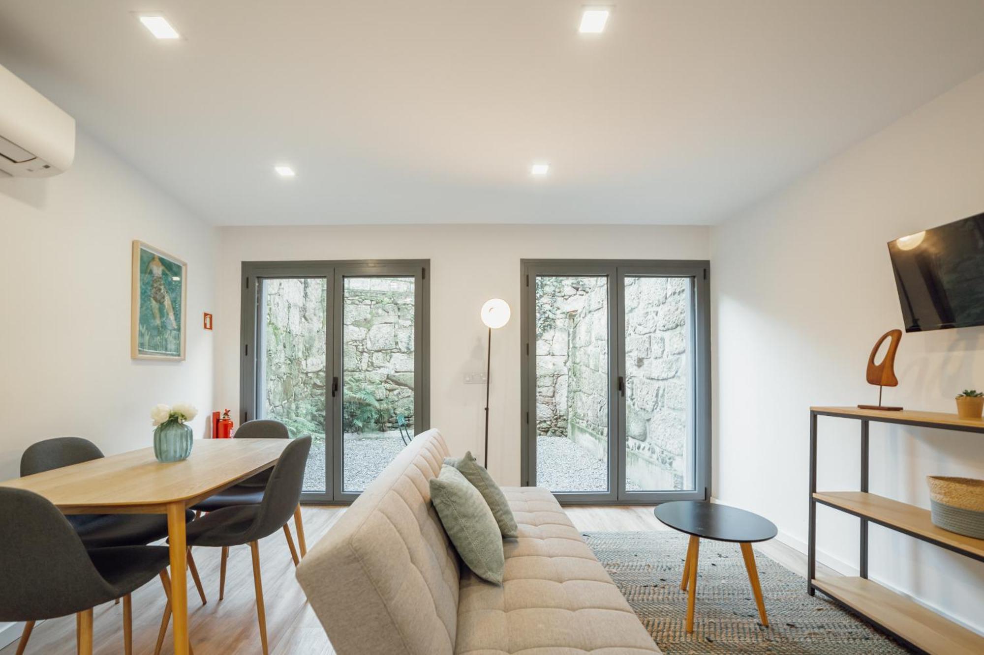 Courtyard Oporto Design Apartments By Vacationy Exterior foto